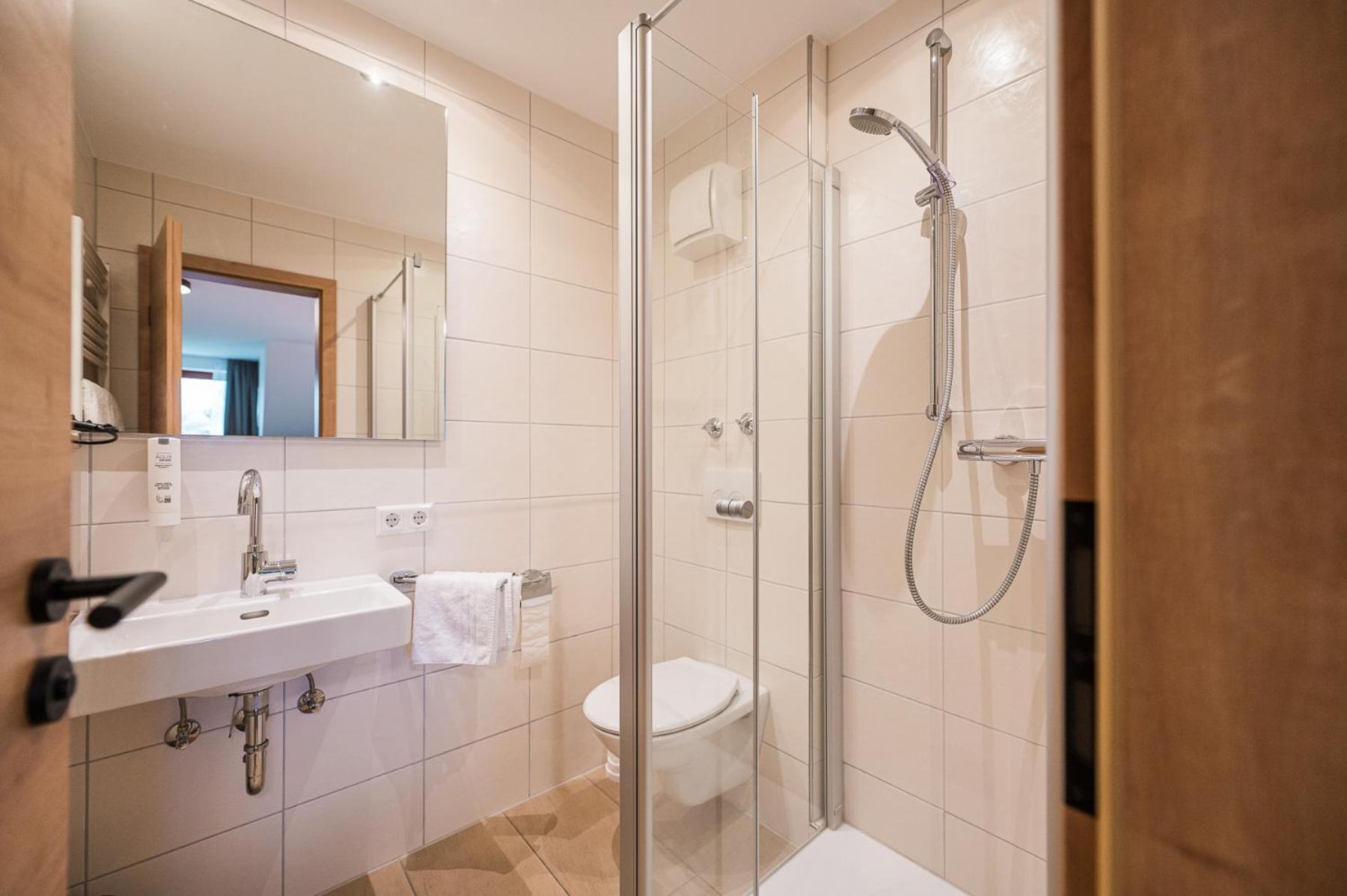 Hotel Goldener Engel Ihringen Eksteriør billede